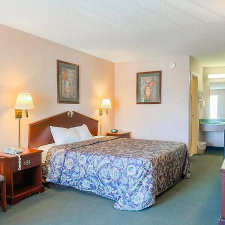 Oyo Hotel East Macon I-75 Eksteriør bilde